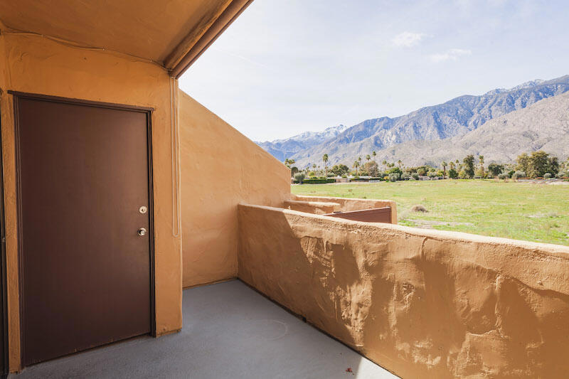 Smoketree Racquet Cl - Residential