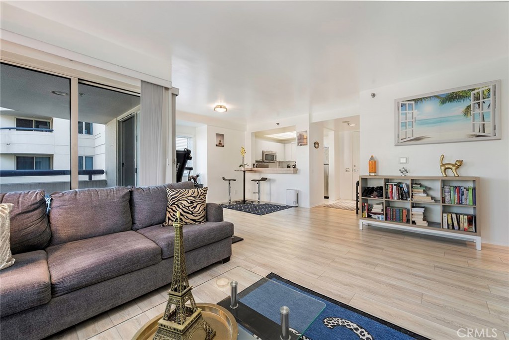 525 e seaside way 301