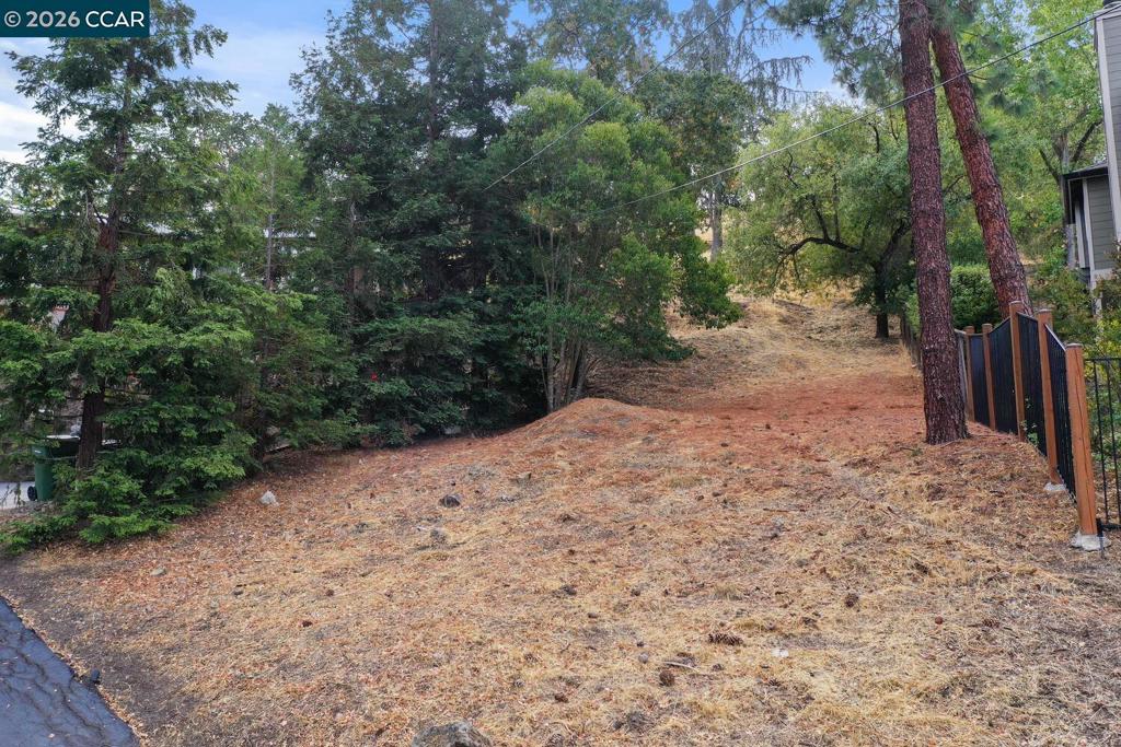 457 Summit Rd
