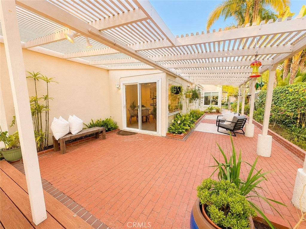 42 Almond Tree Ln, Irvine CA 92612 - Photo 40