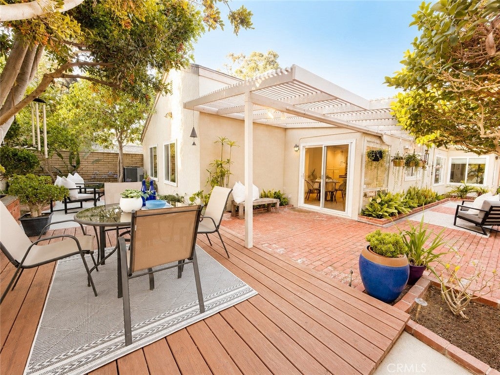 42 Almond Tree Ln, Irvine CA 92612 - Photo 42