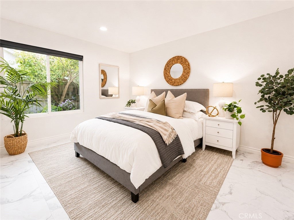 42 Almond Tree Ln, Irvine CA 92612 - Photo 24