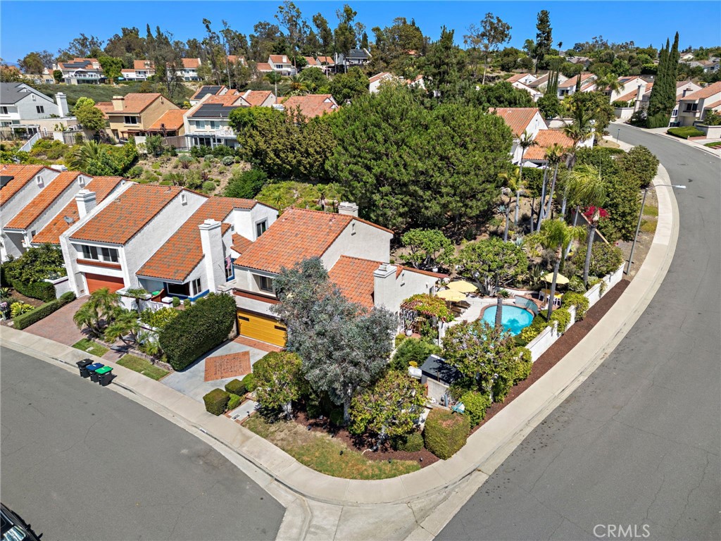 25962 Ernestine Court