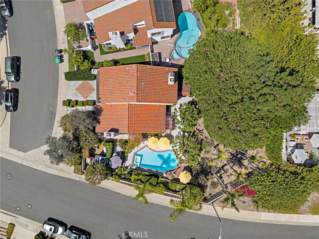 25962 Ernestine Court