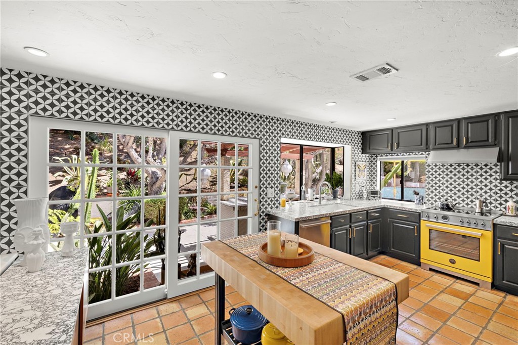 25962 Ernestine Court, Laguna Hills CA 92653 - Photo 17