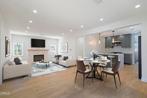 Photo of 83 S GREENWOOD Avenue, Pasadena, CA (MLS # P1-29122)