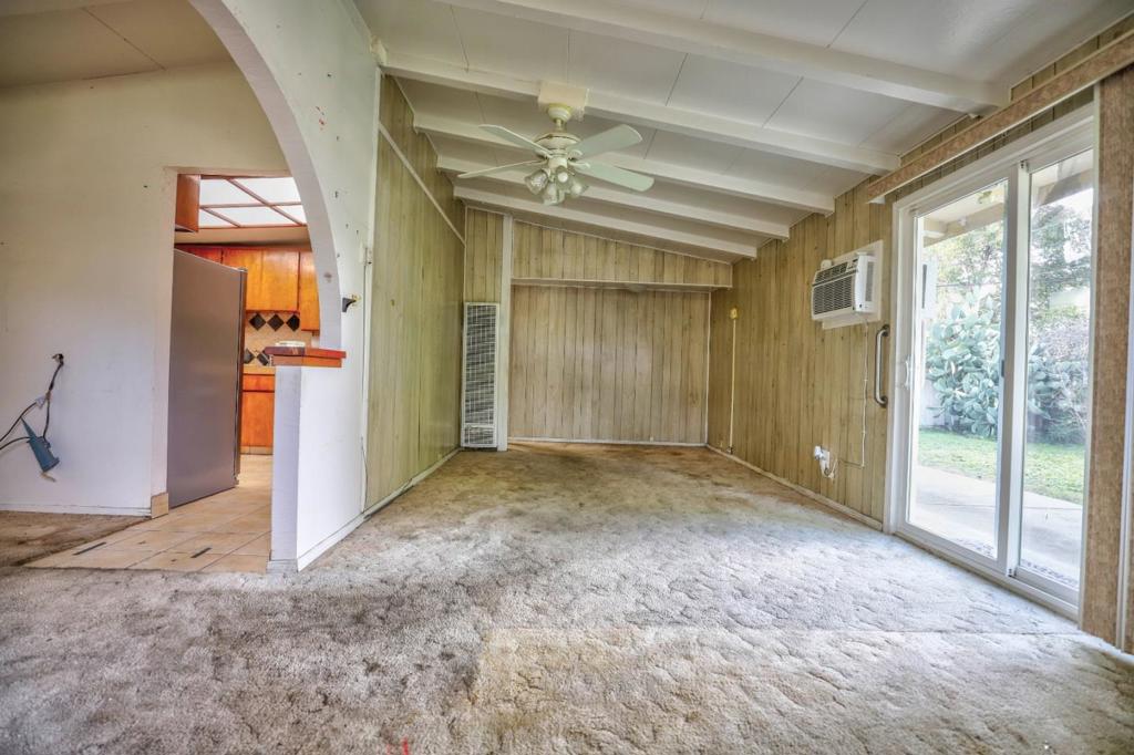 18911 Pendergast Avenue