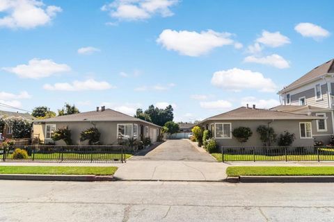 Photo of 119 S 26th Street, San Jose, CA 95116 (MLS # ML82047617)