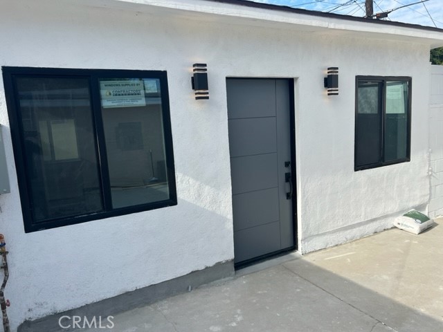 6927 Lindley Avenue