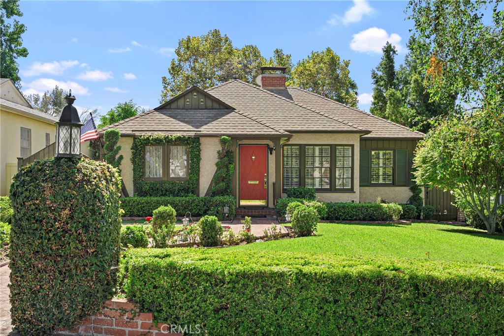 Welcome to 1046 E. Grinnell Drive, a charming 2-bedroom, 1.5-bath home nestled on one of the most beautiful and sought-after streets in Burbank. With 1,526 sq ft of living space on an expansive lot, this property combines timeless character with incredible potential.
From the moment you arrive, you’ll appreciate the home’s original charm and warmth. Inside, classic details and inviting living spaces create a comfortable setting ready to be enjoyed or reimagined.
Step outside to discover a spacious, grassy backyard shaded by mature trees — a private retreat with plenty of room for outdoor living, entertaining, or even future expansion. The detached garage with alley access adds convenience and flexibility, opening the door to endless possibilities.
Whether you’re looking to preserve its classic character or create something new, there are approved plans for an approximately 3,000sqft single story home with an oversized detached garage. Bring your own touches and amend the plans or fall in love and build as it is! This property offers an extraordinary opportunity in one of Burbank’s most desirable neighborhoods.
