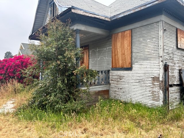 685 E 51st Street