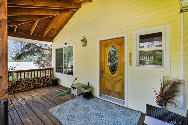 6284 APPLE VISTA DR, WRIGHTWOOD, CA 92397 - Image eeebc48e29e9fccf3dc9fcaa81a39e9e/914826027