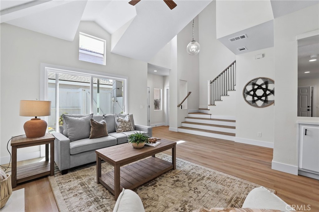 1602 Sea Horse Circle