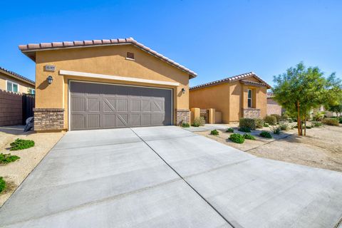 Photo of 81975 Via San Clemente, La Quinta, CA 92253 (MLS # 219137577DA) Photo of 81975 Via San Clemente, La Quinta, CA 92253 (MLS # 219137577DA)