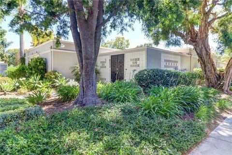 Photo of 537 VIA ESTRADA #C, Laguna Woods, CA 92637 (MLS # OC26093714)