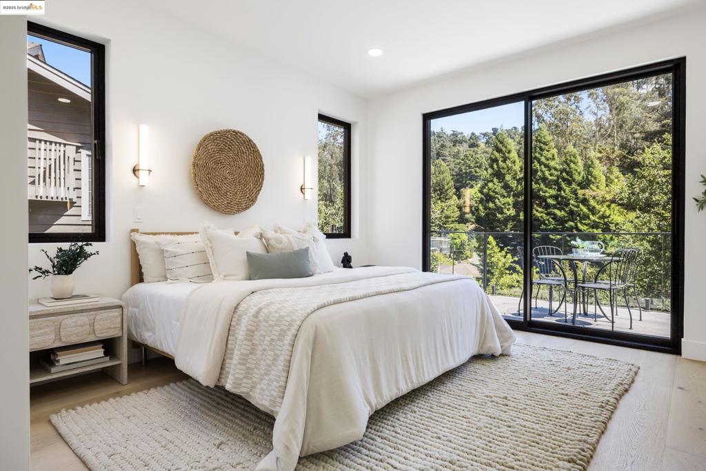 MONTCLAIR - Residential