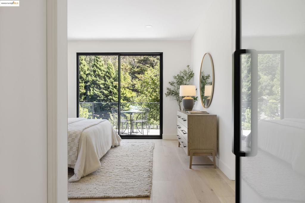 MONTCLAIR - Residential