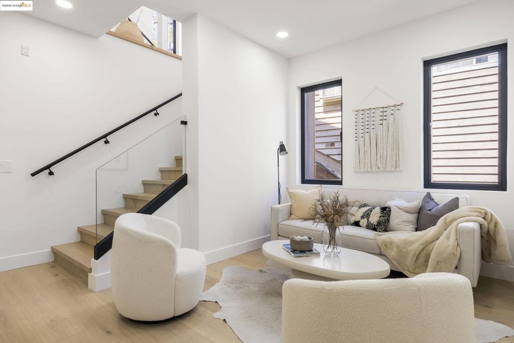 MONTCLAIR - Residential