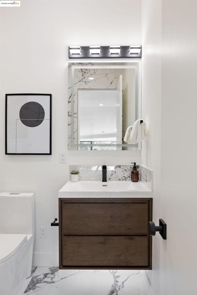 MONTCLAIR - Residential