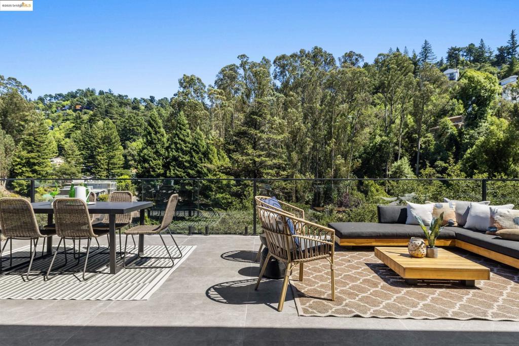 MONTCLAIR - Residential