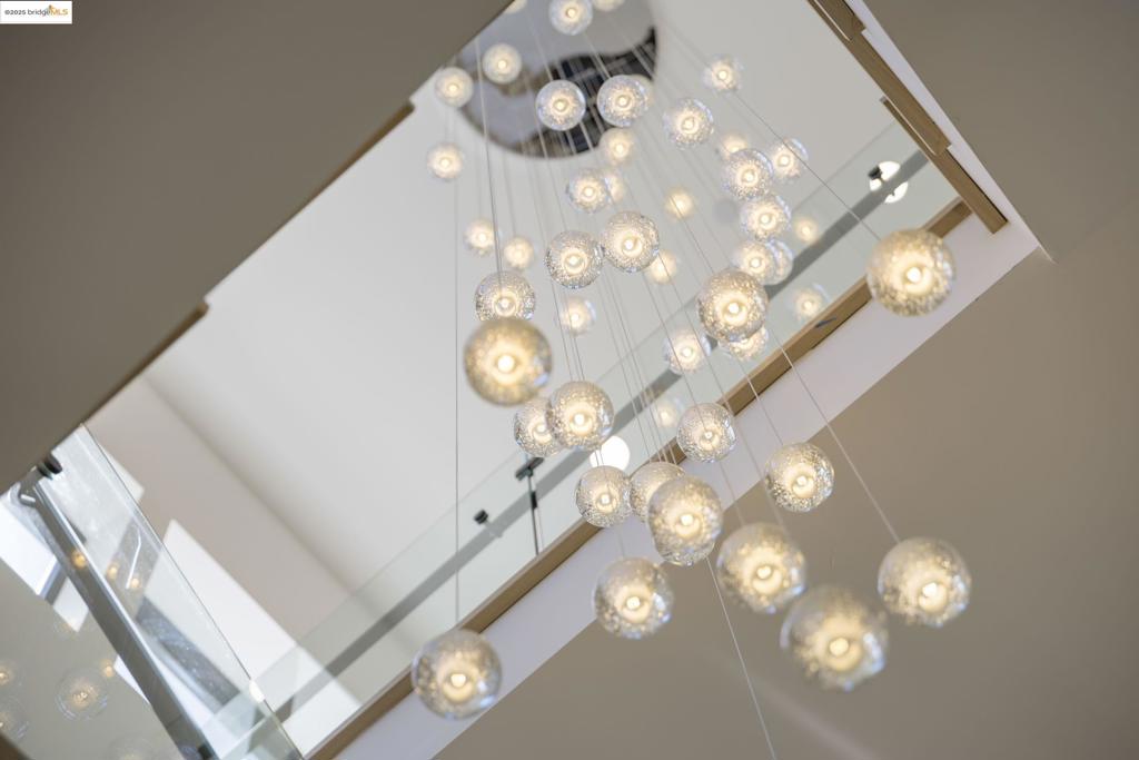 MONTCLAIR - Residential