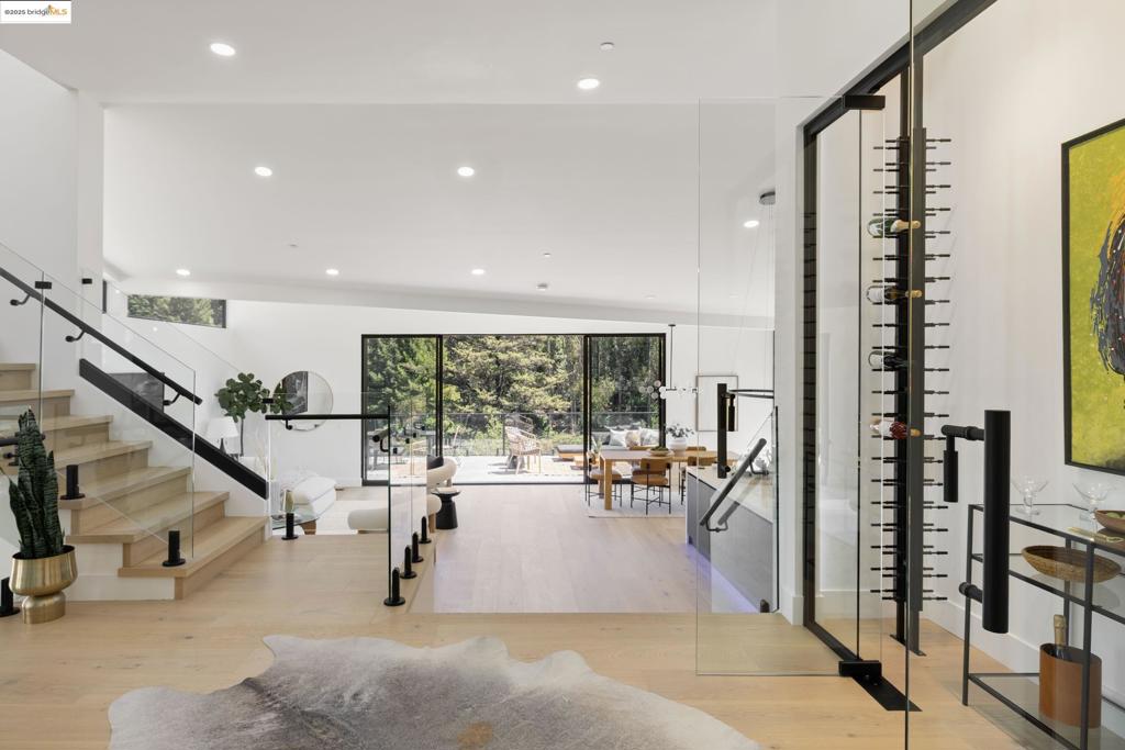 MONTCLAIR - Residential