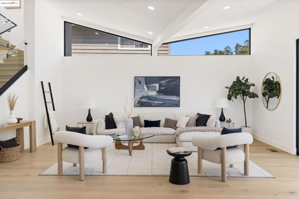 MONTCLAIR - Residential