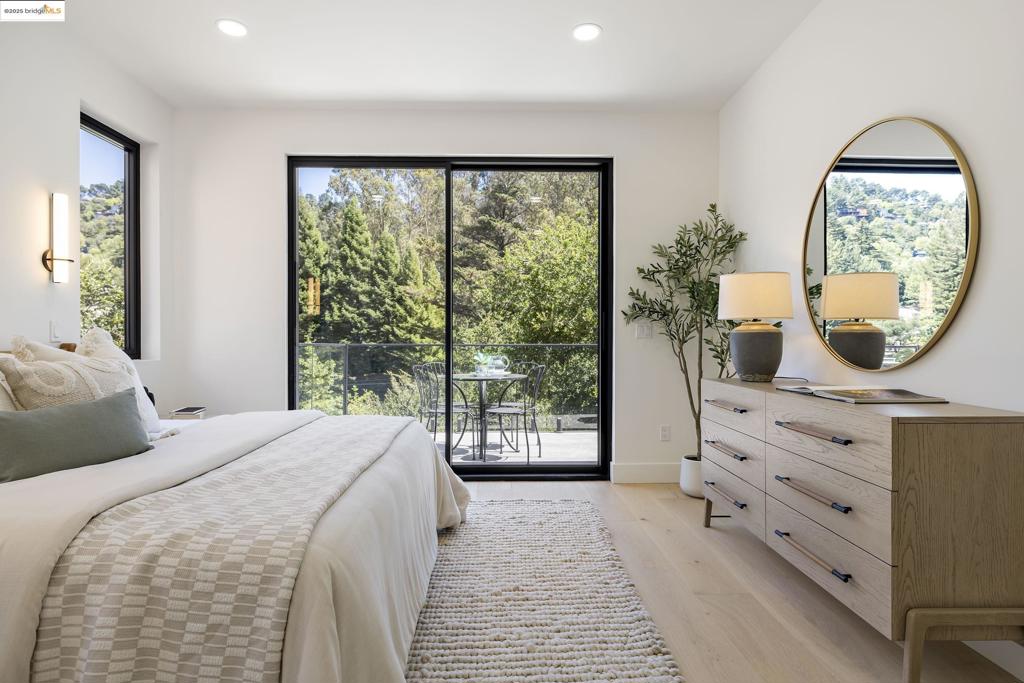 MONTCLAIR - Residential