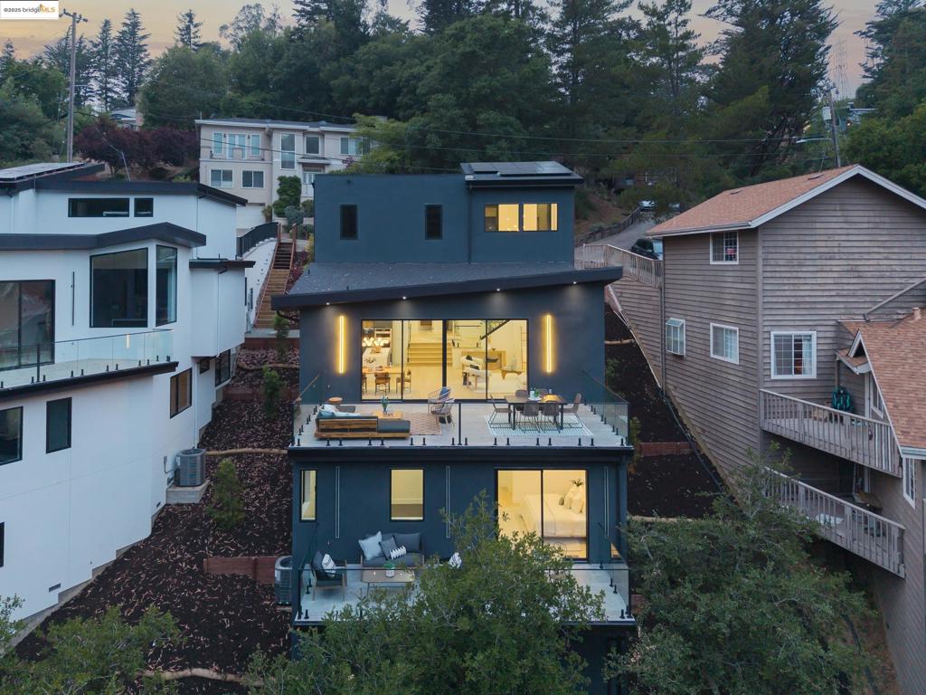 MONTCLAIR - Residential