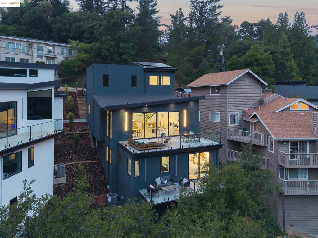 MONTCLAIR - Residential