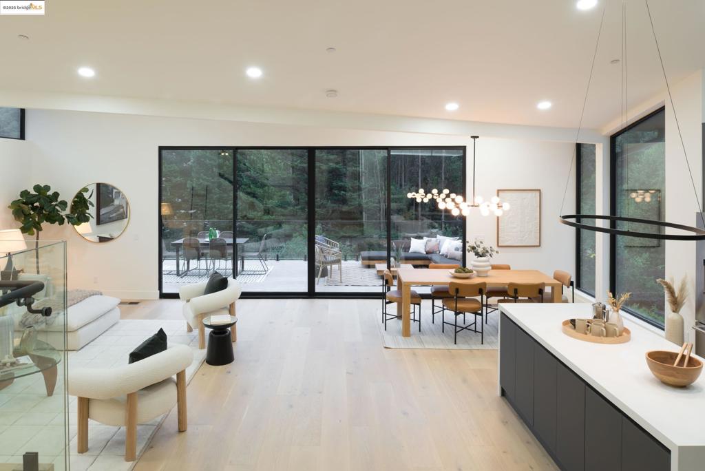 MONTCLAIR - Residential