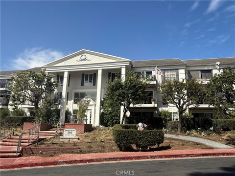 Photo of 300 Cagney Ln, Newport Beach, CA 92663 (MLS # WS26205499)