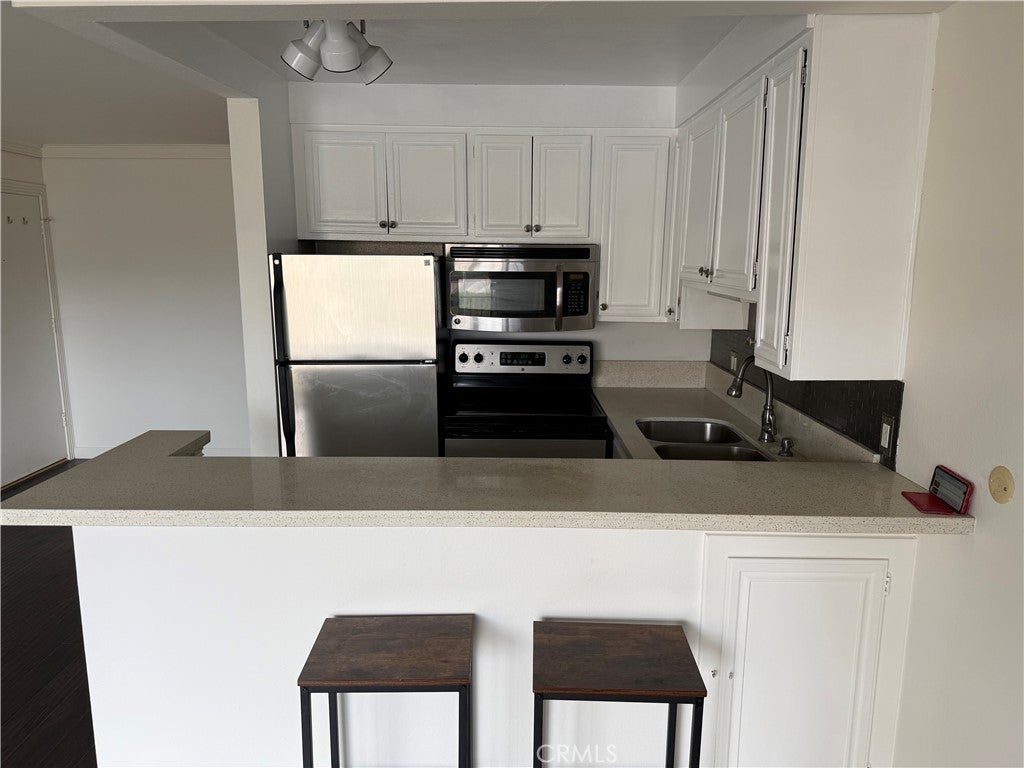300 Cagney 115, Newport Beach CA 92663 - Photo 7