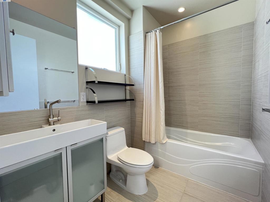 BERNALHETS - Residential Lease