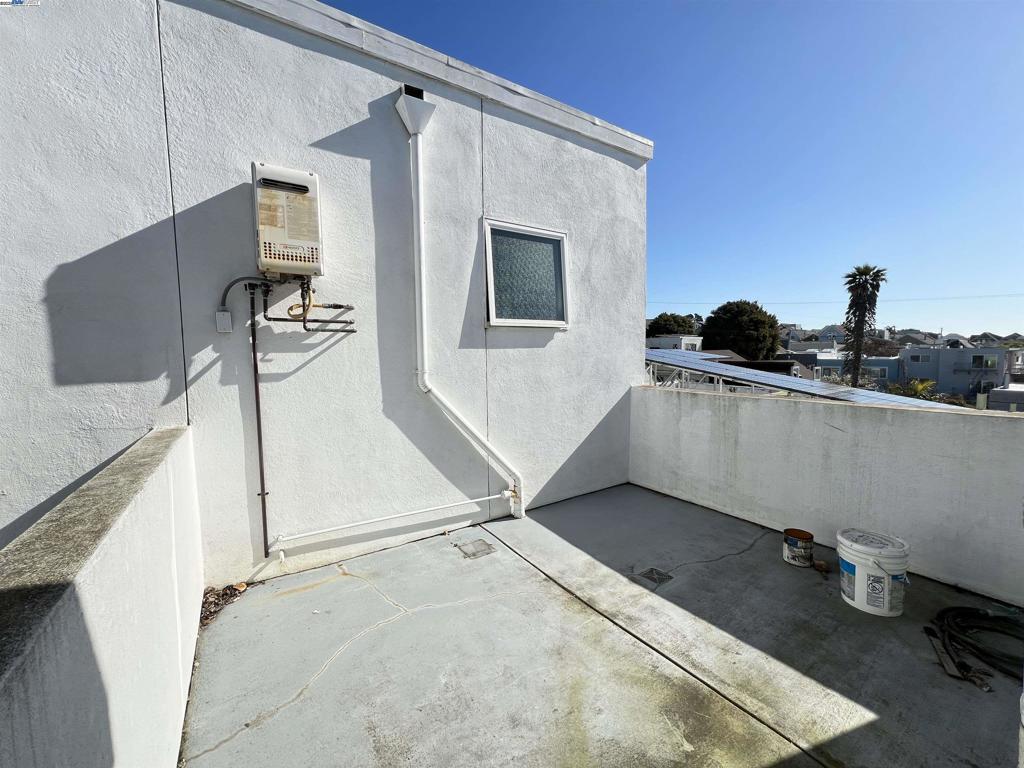 BERNALHETS - Residential Lease