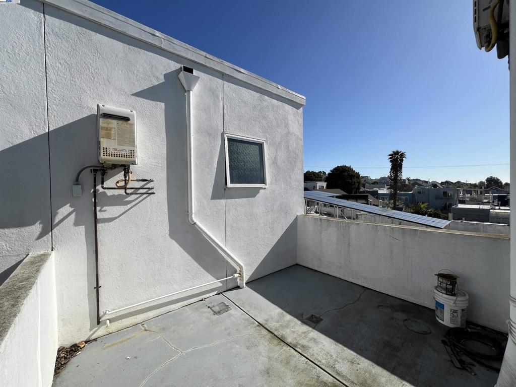 BERNALHETS - Residential Lease