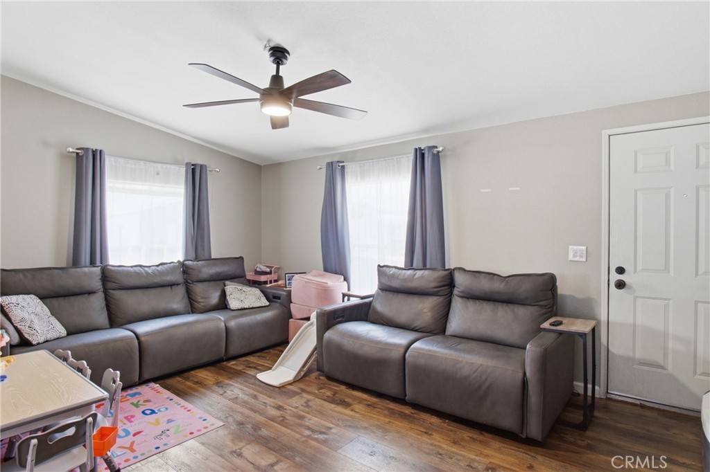 2755 Arrow Highway 61