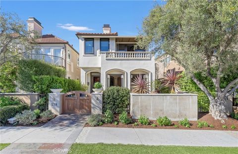 Photo of 319 Orchid Ave, Corona Del Mar, CA 92625 (MLS # NP26029005)