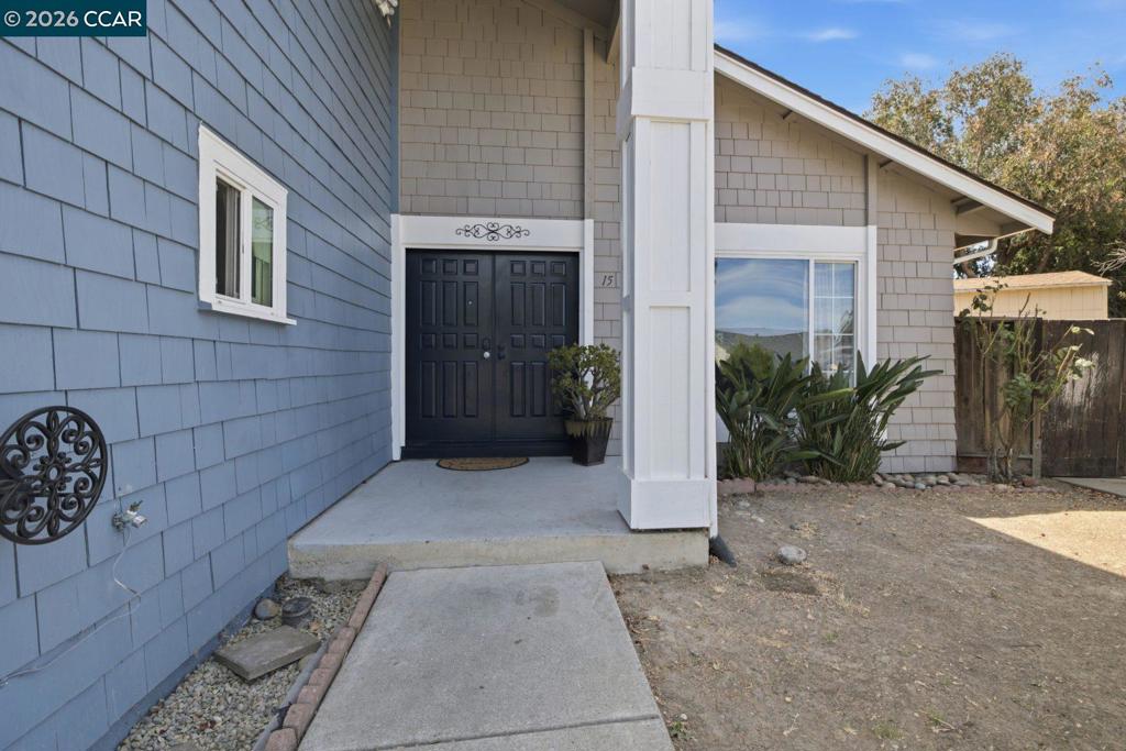 15 Plumas Ct
