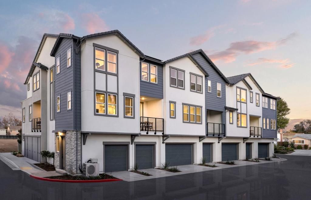 Photo of 285 Dreamland Way #69-07 - Plan 2, Campbell, CA 95008 (MLS # ML82043655)