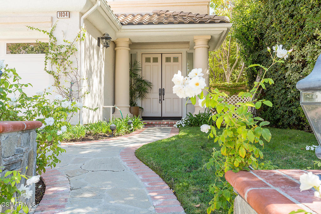 1034 Lambourne Place