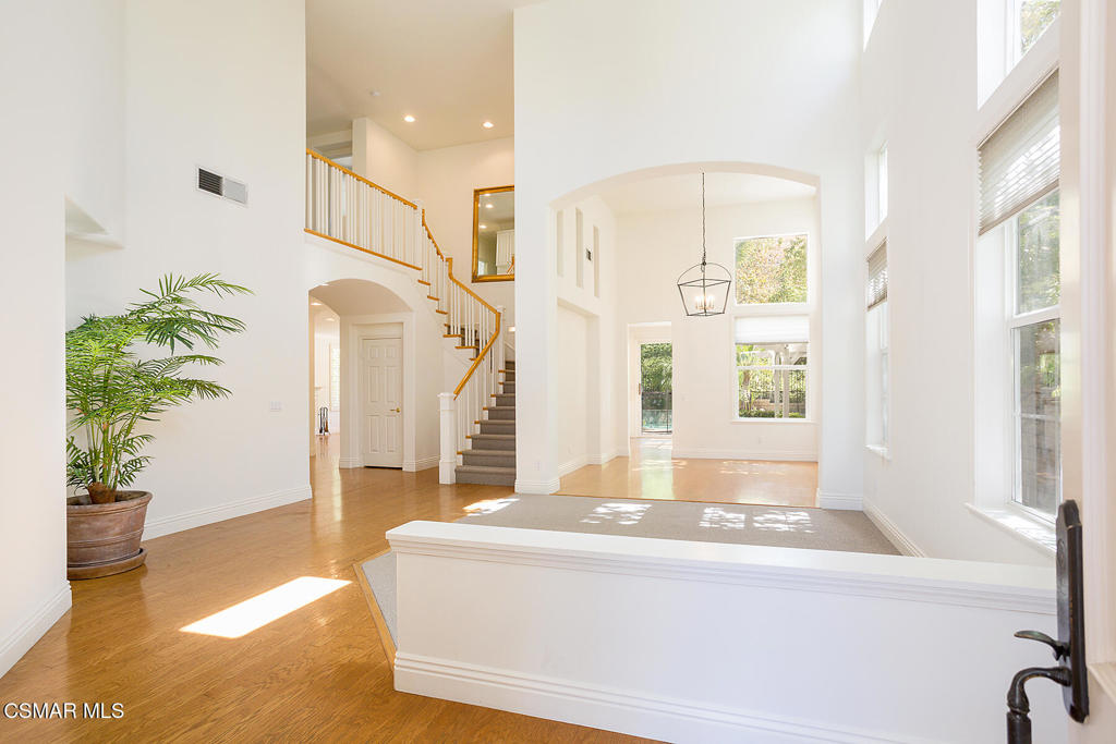 1034 Lambourne Place