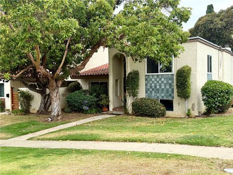 Photo of 4188 Balboa WAY, San Diego, CA 92117 (MLS # SW26119014)