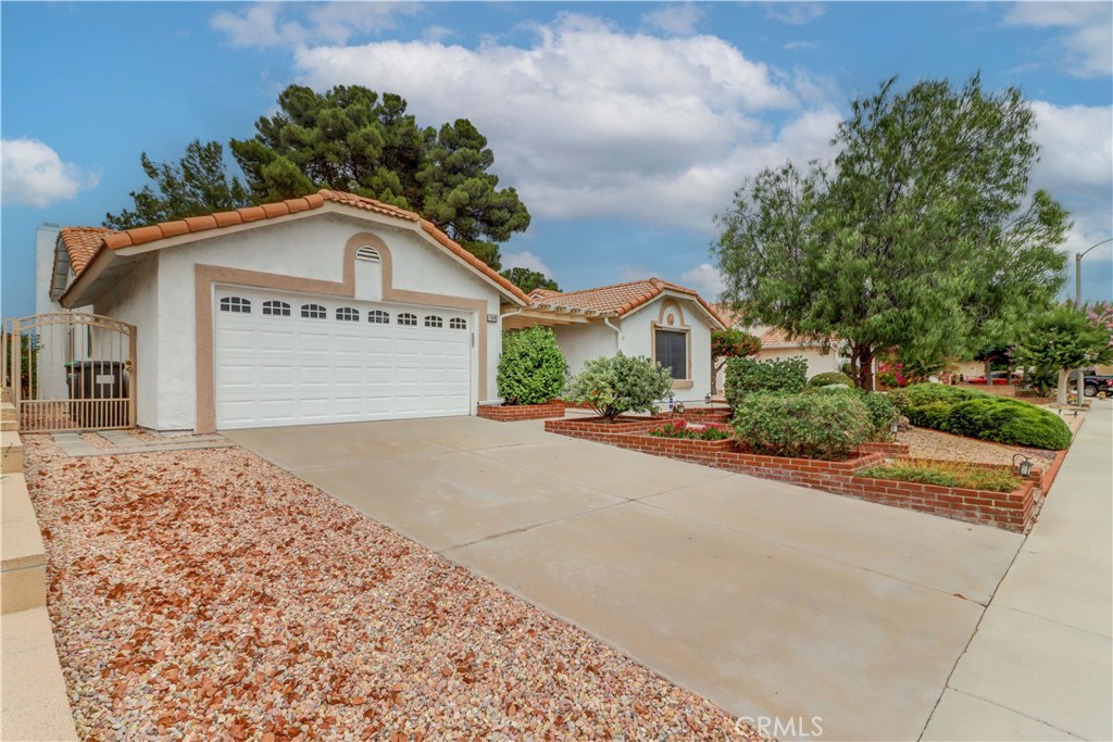 Turnkey on the golf course. Located in the Seven Hills 55+ community. Open floorplan with kitchen open to the family room. Over sized main bedroom and main bathroom with double sinks and large closet. Indoor laundry has it's own room. Two car garage with plenty of storage. Low maintenance yard with back patio perfect for entertaining. Did I mention it's on the golf course. All occupants must be 55+. S.C.O.S.