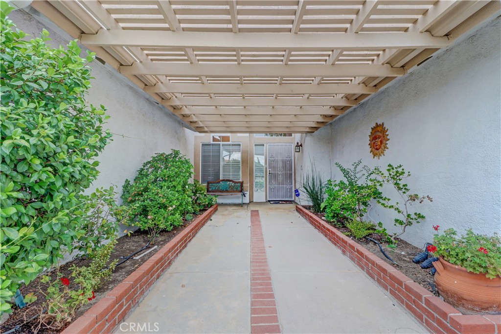 1946 Tamarack Lane