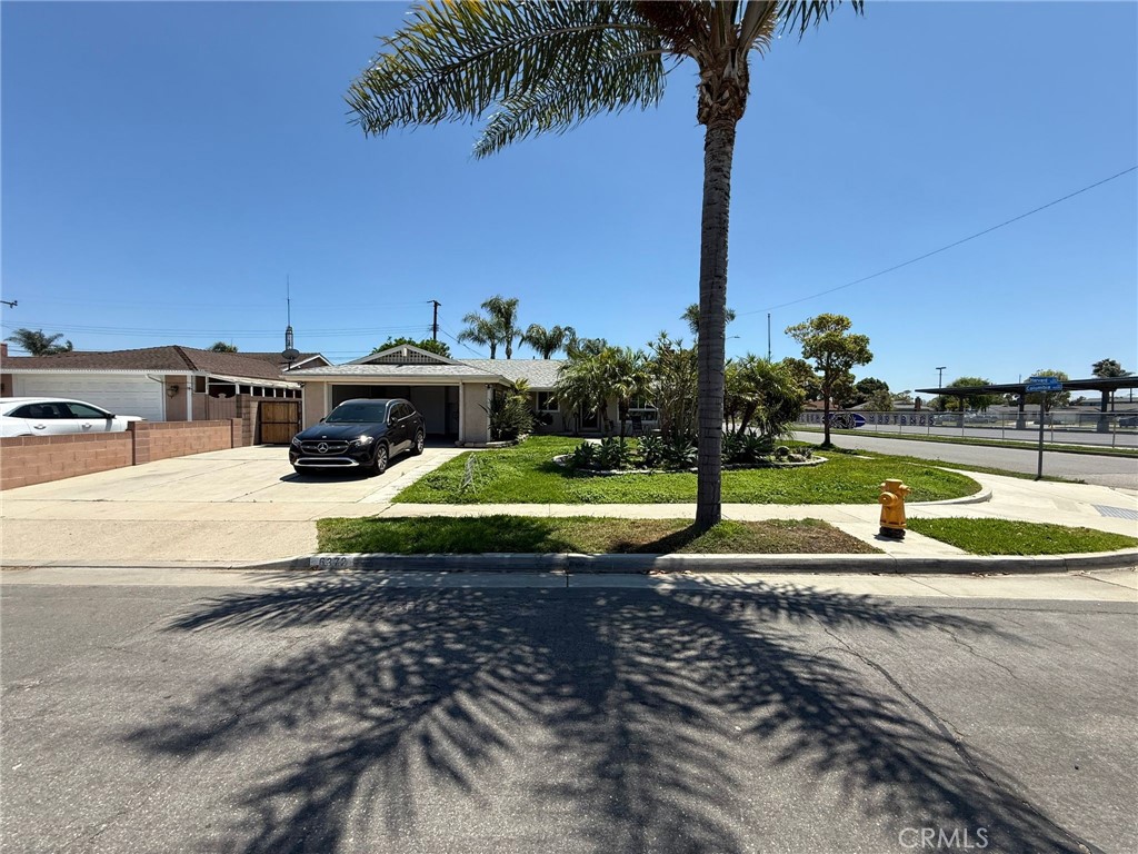 Fully Renovated Single-Story Home in Prime Huntington Beach Location!
Beautifully updated 3 bed, 2 bath home on a spacious 7,000 sq ft corner lot in a quiet cul-de-sac.
Features include:
Open and functional floor plan, Brand-new kitchen with pantry, Fully remodeled bathrooms, New waterproof vinyl flooring throughout,
Fresh interior and exterior paint
Major Upgrades:
Newer A/C & roof, Energy-efficient dual-pane windows, Tankless water heater, Solar power system, Large 2-car garage with built-ins & attic storage, Potential for RV parking or ADU, Fantastic location, directly across from Schroeder Elementary, and just minutes from parks, Golden West College, shopping, dining, and the beach.
Move-in ready — don’t miss out!