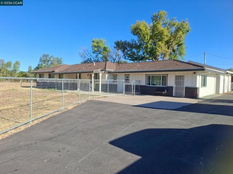 Photo of 11071 Walmort RD, Wilton, CA 95693 (MLS # 41142466)