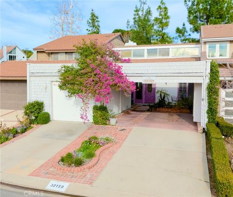 32159 Beachlake Westlake Village CA 91361