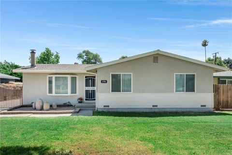 Photo of 5796 Mountain View Avenue, Riverside, CA 92504 (MLS # RS25194542) Photo of 5796 Mountain View Avenue, Riverside, CA 92504 (MLS # RS25194542)