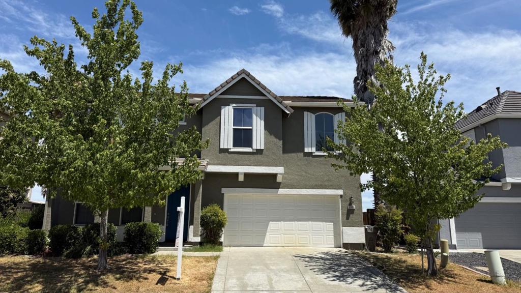 Welcome to this charming 3-bedroom, 2.5-bathroom home located in the vibrant city of Sacramento. This residence offers a spacious 1,875 sq ft of living space on a generous minimum lot size of 5,775 sq ft. The kitchen is well-equipped with a gas cooktop, tile countertops, and an oven range, making it perfect for culinary enthusiasts. The home features diverse flooring options, including brand new carpet, new laminate wood floor, and new tile, catering to various preferences. The master bedroom boasts a spacious walk-in closet and a luxurious bathroom featuring double sinks and a huge tub, overlooking green meadows behind the home. Enjoy cozy evenings by the fireplace, adding warmth and ambiance to the living area. Convenience is key with a laundry facility situated in the utility room on the upper floor, enhancing daily living. The home is part of the Twin Rivers Unified School District, ensuring educational access for families. Additional amenities include a walk-in closet in the bedroom, central air conditioning, and central forced air heating, providing year-round comfort. New paint inside and outside. Easy access to highway 5 and 80.